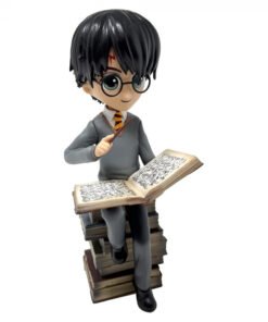 Figurine de collection Plastoy Chibi Harry Potter (Pile de grimoires)